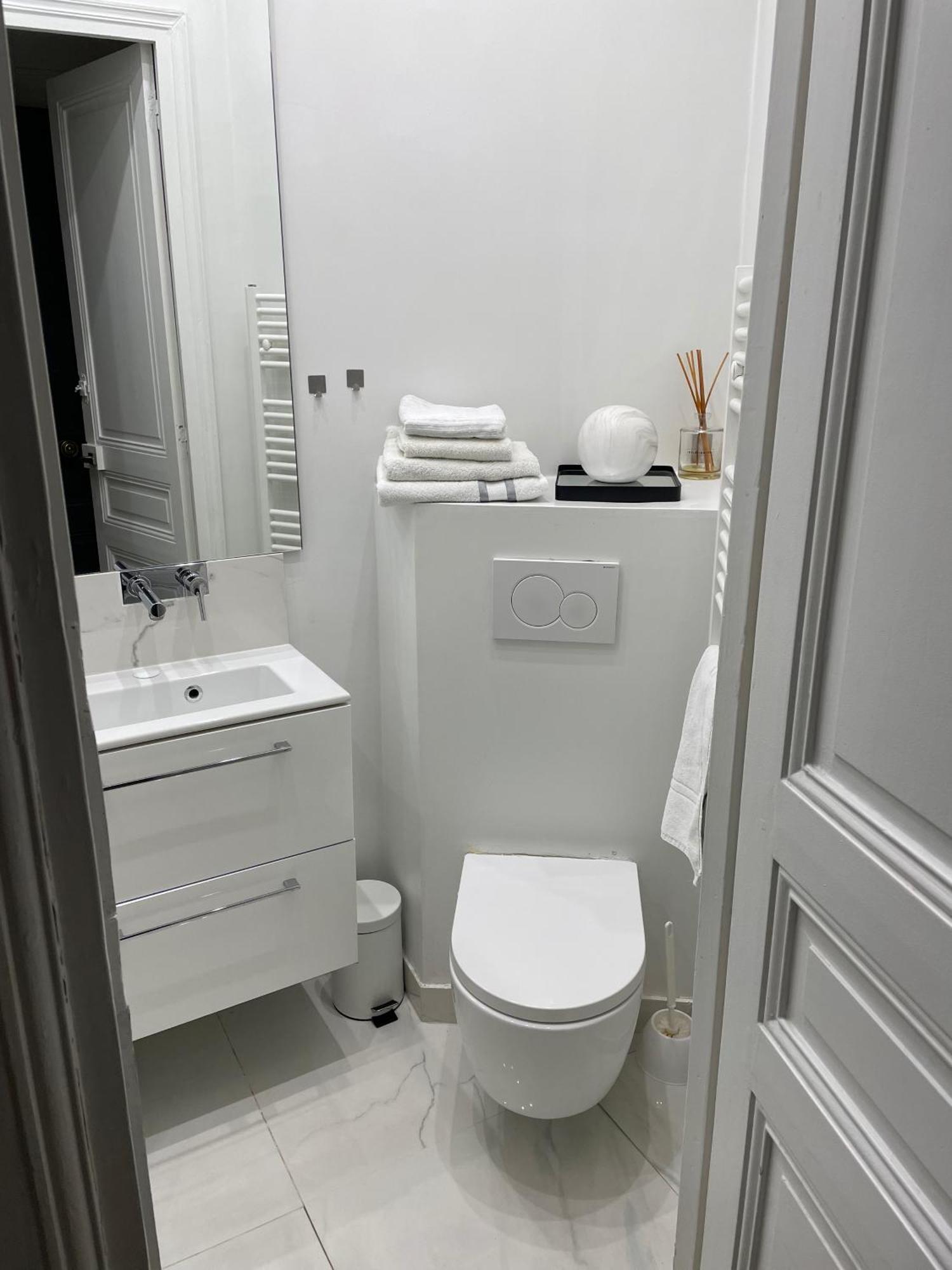 Appartement Paris 7Eme Invalides/ Tour Eiffel 1Er Etage 外观 照片